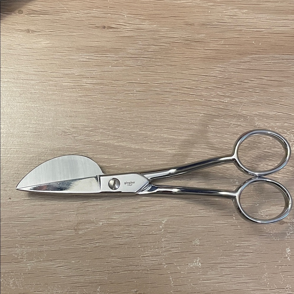 Gingher Silver Applique Scissors